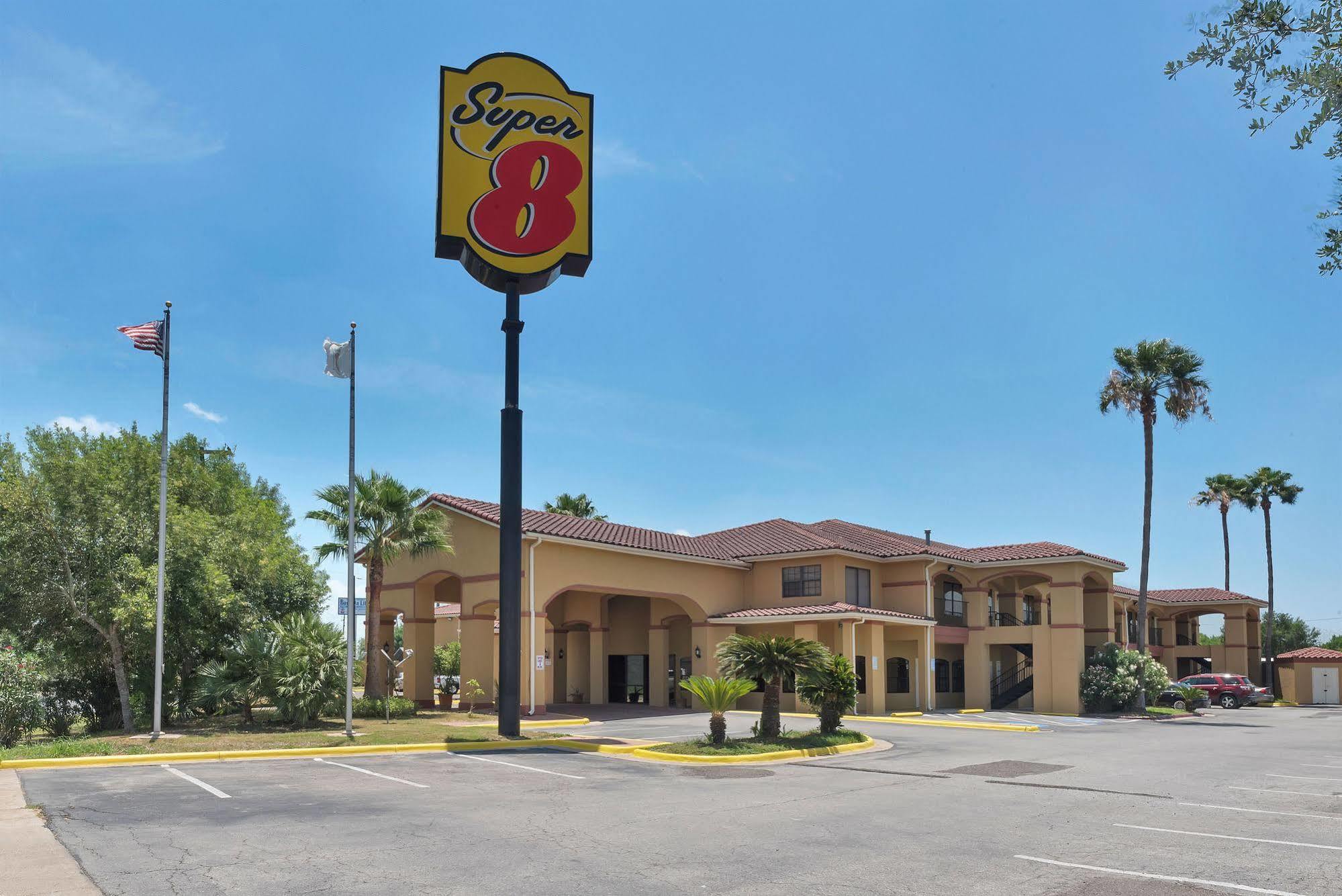 Super 8 By Wyndham Weslaco Exterior photo